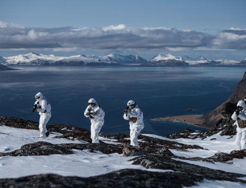 Leverandør av utstyr til forsvar og politi i Norge